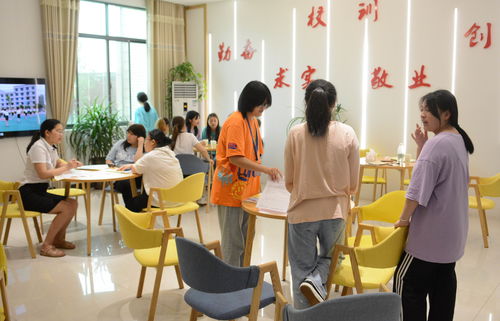 長(zhǎng)沙經(jīng)貿(mào)職專迎來(lái)招生咨詢黃金時(shí)期，公共關(guān)系服務(wù)助力品牌形象提升